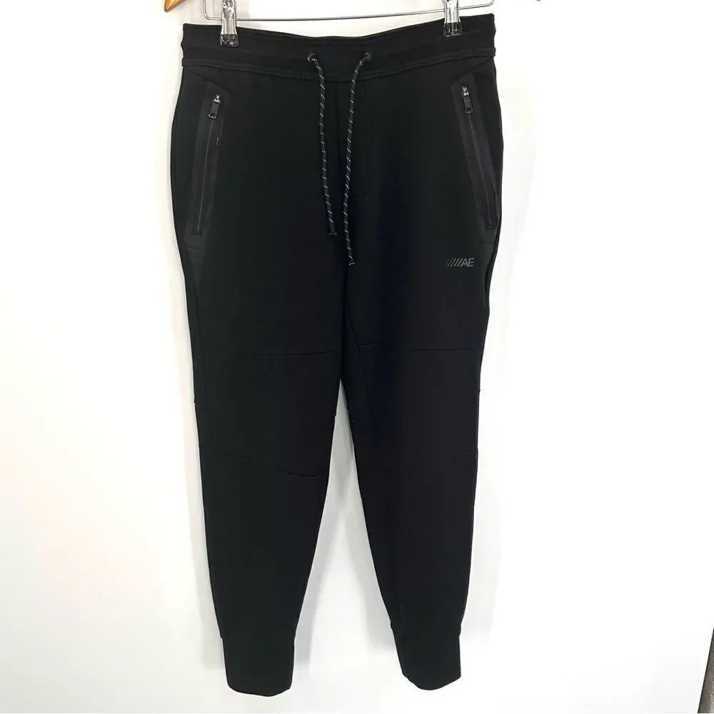 American Eagle black men’s joggers with zippers size small